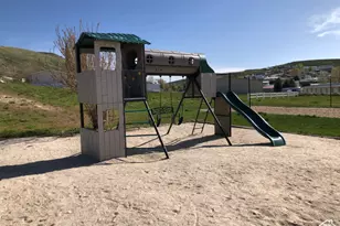 3083 S Breaker Dr, Garden City, UT 84028 - Photo 29