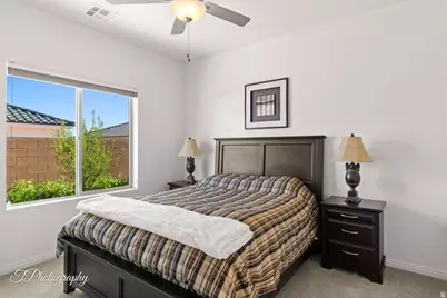 4698 W 3100 S, Hurricane, UT 84737 - Photo 13