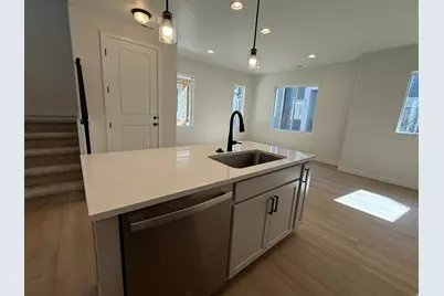 758 W 520 S #426, American Fork, UT 84003 - Photo 9