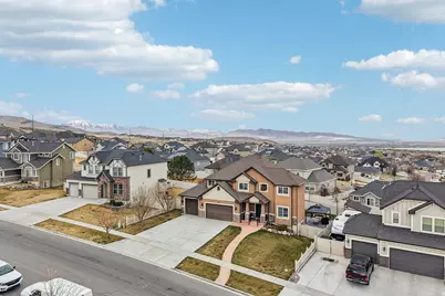 304 W Stillwater Dr S, Saratoga Springs, UT 84045 - Photo 39