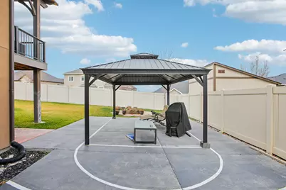 304 W Stillwater Dr S, Saratoga Springs, UT 84045 - Photo 33