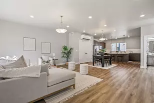 736 S 300 E, Salt Lake City, UT 84111 - Photo 3