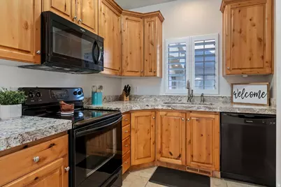 604 E Normandy Loop Ln S, Draper, UT 84020 - Photo 5