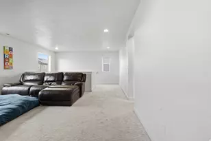 1976 W 850 N, Layton, UT 84041 - Photo 31