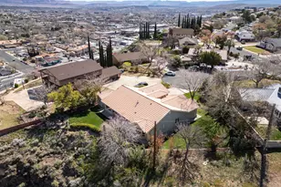 702 W 390 North Cir N, Saint George, UT 84770 - Photo 43