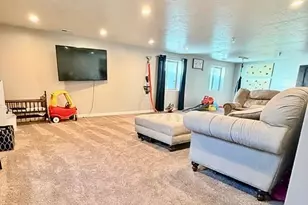 288 S 1130 E, Hyrum, UT 84319 - Photo 21