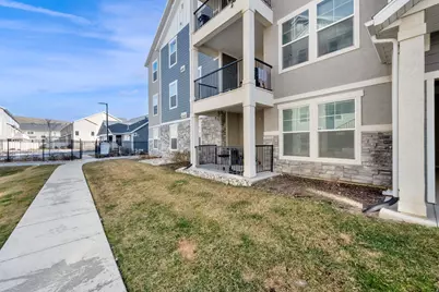 101 W Terra Vista Dr, Saratoga Springs, UT 84045 - Photo 3