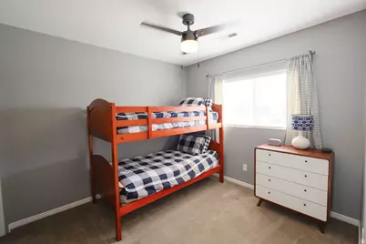 80 E 850 S, Layton, UT 84041 - Photo 17