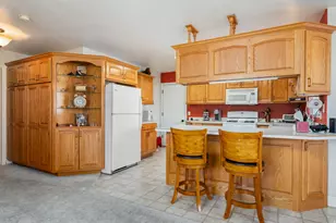 1050 W Red Hills Pkwy, Washington, UT 84780 - Photo 9