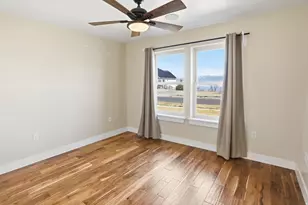 3761 S Spinnaker Bay Dr, Saratoga Springs, UT 84045 - Photo 23