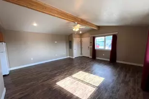 209 E 100 S, Bicknell, UT 84715 - Photo 9