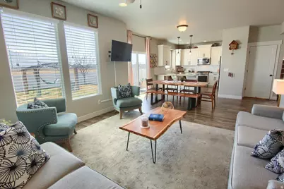 263 S Sunburst Dr W, Layton, UT 84041 - Photo 13