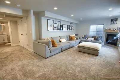 263 S Sunburst Dr W, Layton, UT 84041 - Photo 17