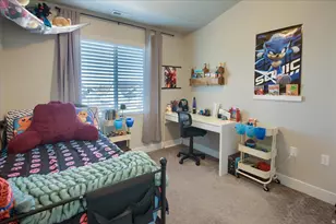 263 S Sunburst Dr W, Layton, UT 84041 - Photo 23