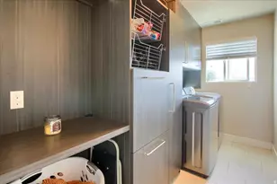 263 S Sunburst Dr W, Layton, UT 84041 - Photo 25