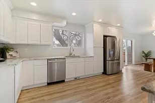 2569 N 2900 E, Layton, UT 84040 - Photo 7