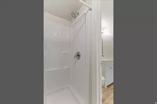 2569 N 2900 E, Layton, UT 84040 - Photo 17