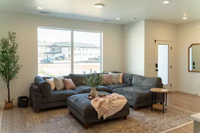 237 E 850 S, Spanish Fork, UT 84660 - Photo 3