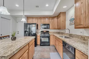 10619 S Oquirrh Lake Rd W, South Jordan, UT 84009 - Photo 9