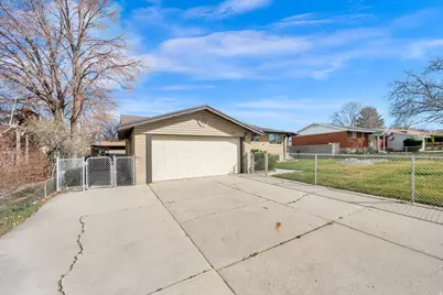 4535 S Driftwood Dr W, Taylorsville, UT 84123 - Photo 3