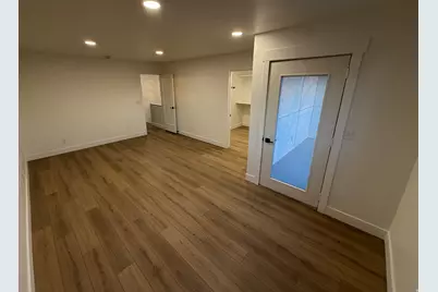 256 N Almond St, Salt Lake City, UT 84103 - Photo 9