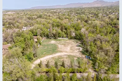 2323 E Walker Ln, Holladay, UT 84117 - Photo 3
