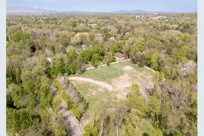 2323 E Walker Ln, Holladay, UT 84117 - Photo 11