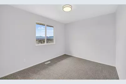 9976 S Tamara St E, Sandy, UT 84094 - Photo 19