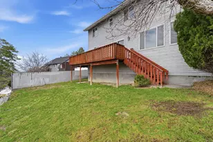9976 S Tamara St E, Sandy, UT 84094 - Photo 25