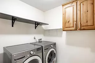 1420 W Jordan Hills Dr S, South Jordan, UT 84095 - Photo 39