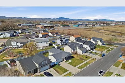 207 S Sunstone Cir W, Logan, UT 84321 - Photo 33