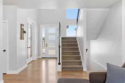 2313 E Patriot Dr, Eagle Mountain, UT 84005 - Photo 11