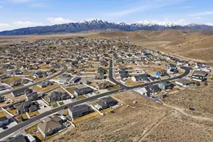 2313 E Patriot Dr, Eagle Mountain, UT 84005 - Photo 65