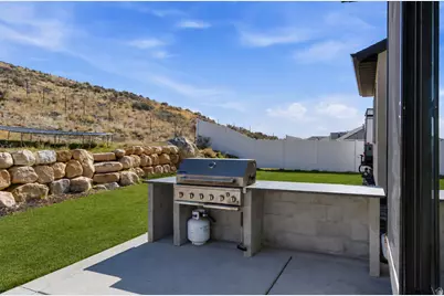 2313 E Patriot Dr, Eagle Mountain, UT 84005 - Photo 61