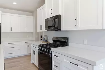 2313 E Patriot Dr, Eagle Mountain, UT 84005 - Photo 27