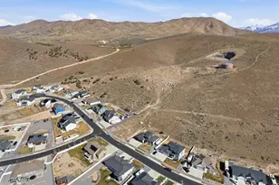 2313 E Patriot Dr, Eagle Mountain, UT 84005 - Photo 69