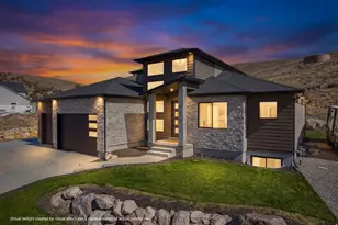 2313 E Patriot Dr, Eagle Mountain, UT 84005 - Photo 5