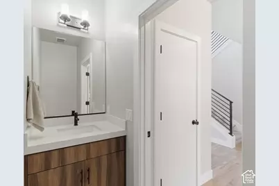 2313 E Patriot Dr, Eagle Mountain, UT 84005 - Photo 33
