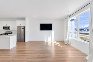 923 S 950 W, American Fork, UT 84003 - Photo 3