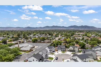 4892 S Snarr Haven Ct W, Taylorsville, UT 84129 - Photo 31