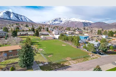 650 E Bridger Ln, Elk Ridge, UT 84651 - Photo 3