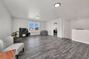 892 N Flint Circle, Tooele, UT 84074 - Photo 19