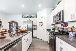 1219 S Raintree Ln W, Santaquin, UT 84655 - Photo 13