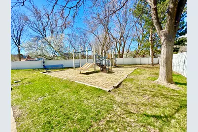 848 E Bristle Pine Pl #11, Millcreek, UT 84106 - Photo 5