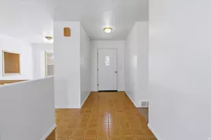 155 S 200 W, Gunnison, UT 84634 - Photo 3