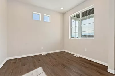 276 N Roundabout St, Saratoga Springs, UT 84045 - Photo 25