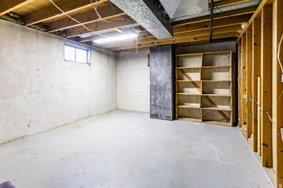 2001 N 400 W, Sunset, UT 84015 - Photo 25