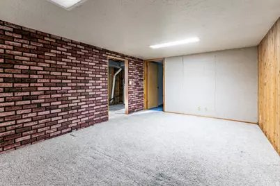 2001 N 400 W, Sunset, UT 84015 - Photo 23