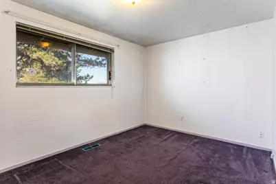 2001 N 400 W, Sunset, UT 84015 - Photo 15