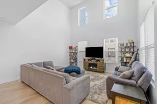 10499 S Liv Way, South Jordan, UT 84009 - Photo 7